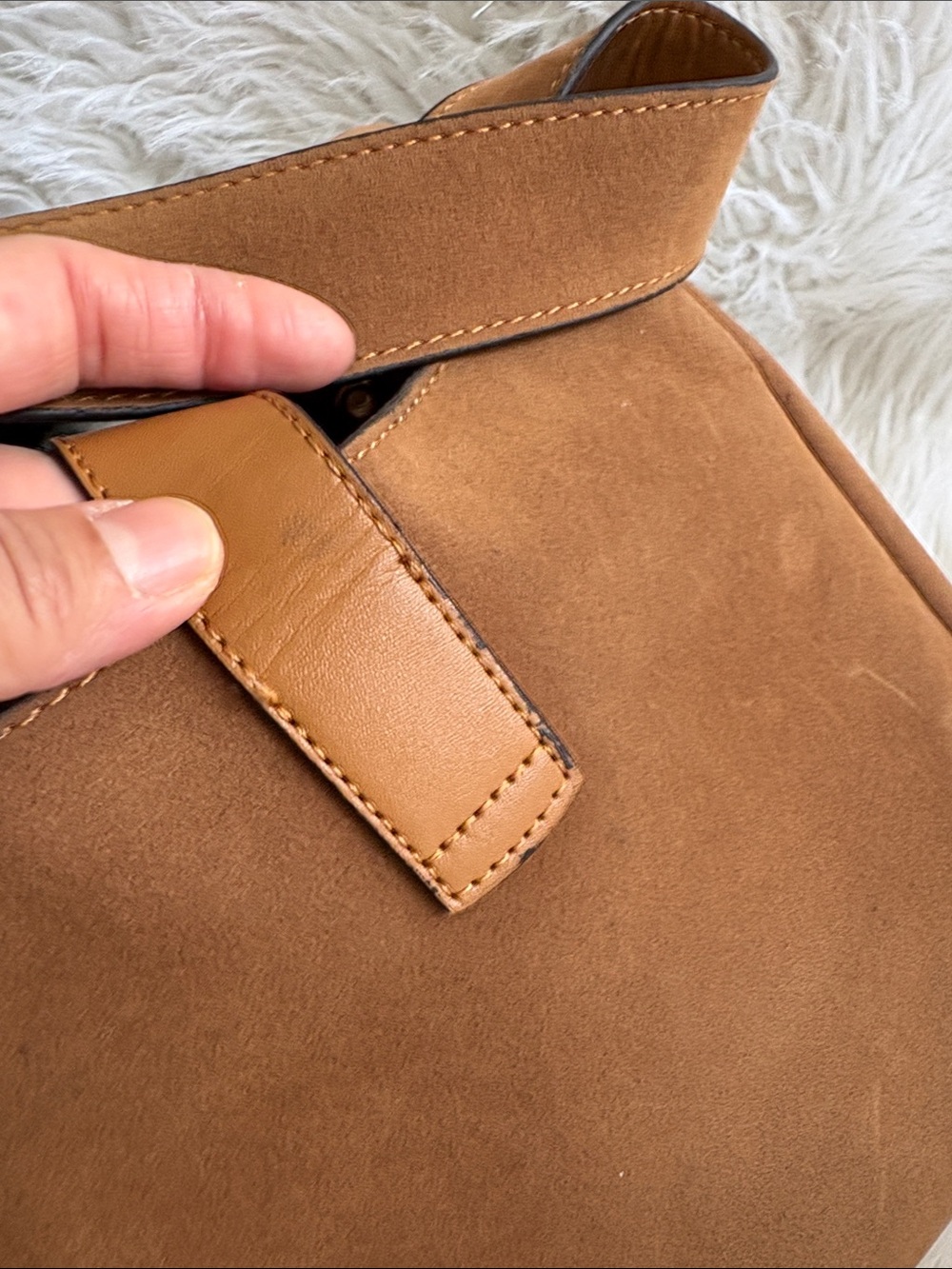 Coach Tan Suede Shoulder Bag with Turn-Lock Strap - Picture 15 of 16